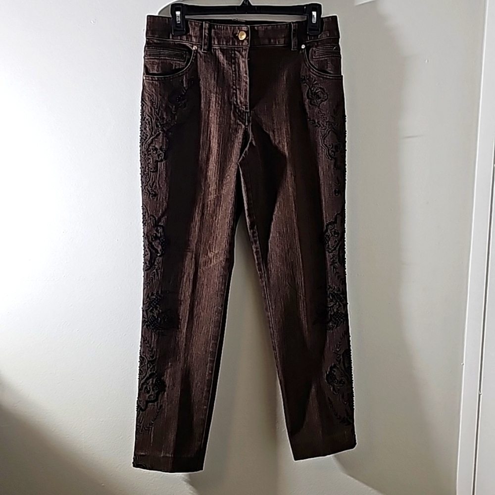 Per se beaded jeans. Brown with black beads‎ size 4. Very good used condition.